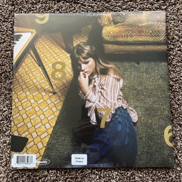 NEW Taylor Swift Midnights Mahogany Edition Vinyl with Hand Signed Photo - Picture 4 of 4